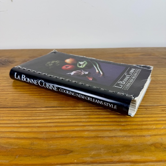 La Bonne Cuisine: Cooking New Orleans Style | Vintage Spiral Cookbook - Picture 4 of 13